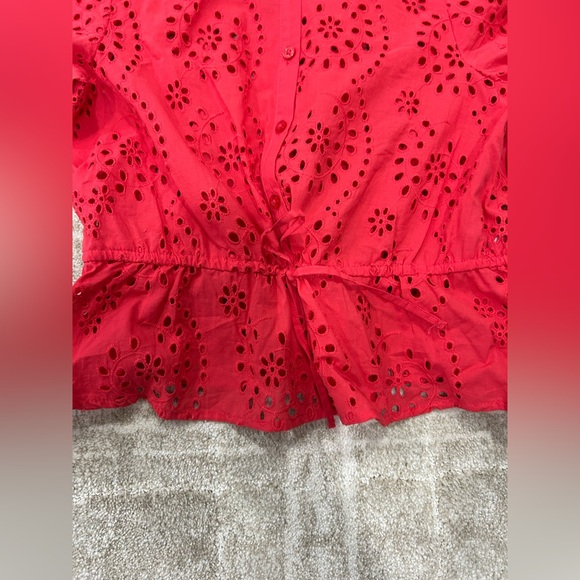 Red blouse - Picture 4 of 4